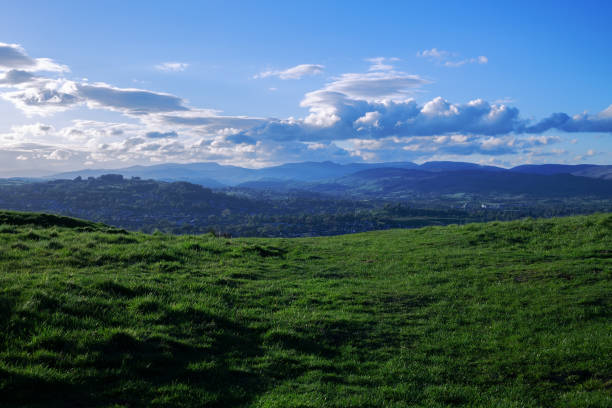 красивый английский пейзаж. озерный край - worcestershire сто�ковые фото и изображения