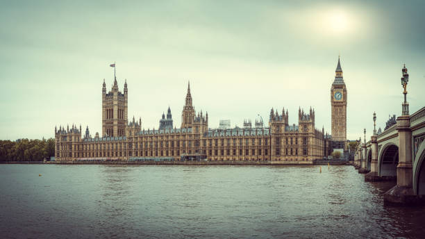 de londres  - houses of parliament photos et images de collection