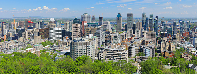 daytime panoramic view of the Montreal skyline from the Kondiaronk Belvedere (Quebec, Canada).