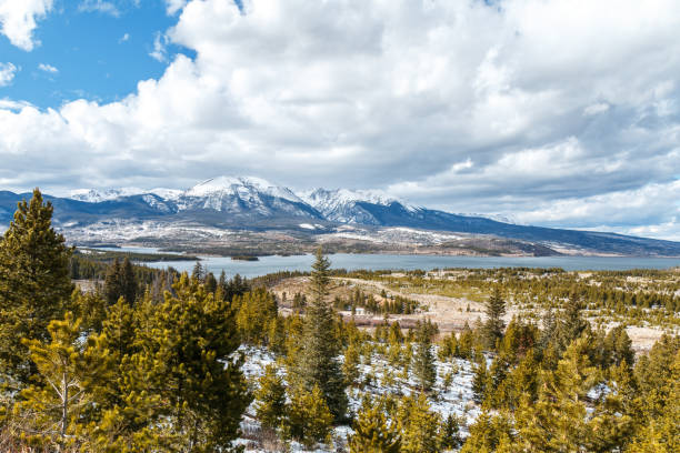 View of Lake Dillon in Summit County, Colorado with surrounding mountains View of Lake Dillon in Summit County, Colorado with surrounding mountains frisco colorado stock pictures, royalty-free photos & images