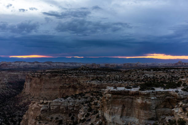 istock Beautiful sunset in the Utah 1400884028