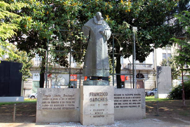 pomnik francisco sanchesa, braga, portugalia - sephardi zdjęcia i obrazy z banku zdjęć