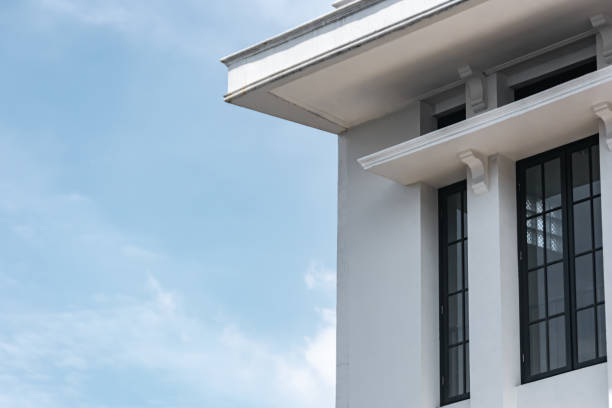 istock Beautiful white heritage building architectural under the clear and bright blue sky 1400991527