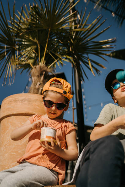 istock Kids love ice cream 1401002923