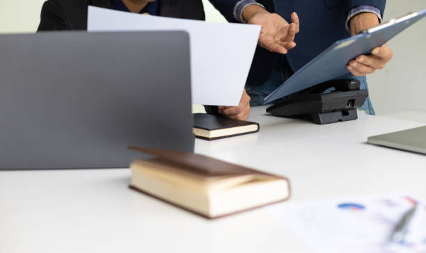 istock Business people meeting to discuss work plans. 1401007813