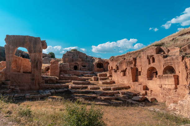 istock Mardin ilinde bulunan tarihi Dara harabeleri 1401011077