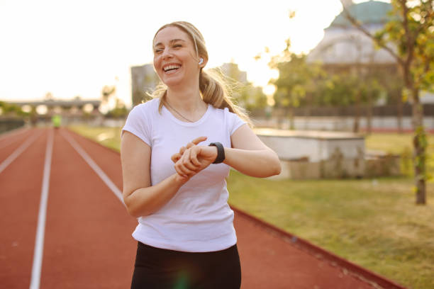 istock Woman running in urban environment 1401039004