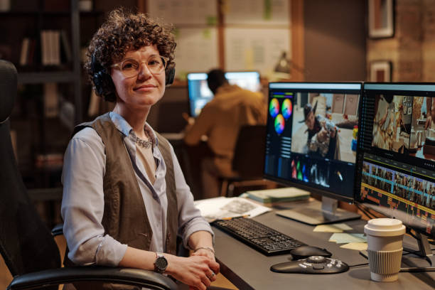 istock Colorist sitting at her workplace at office 1401167126
