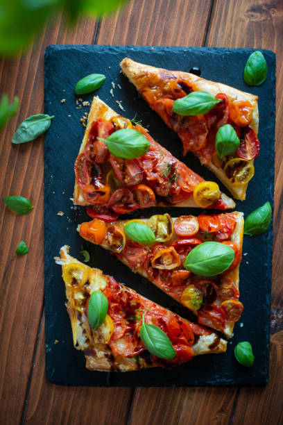 istock Tomato puff pastry tart 1401170365