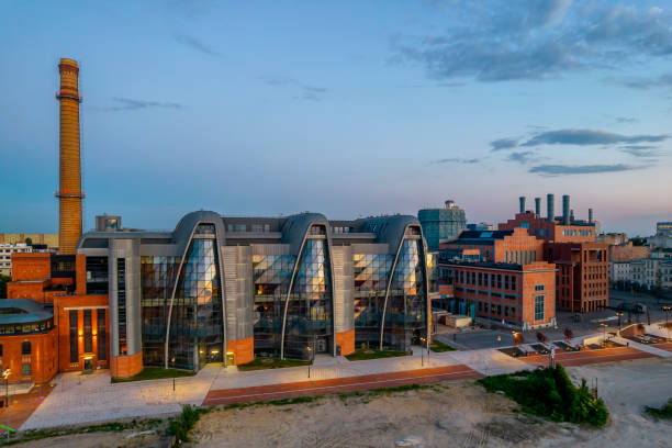 stazione ferroviaria "lodz fabryczna" - lodz foto e immagini stock