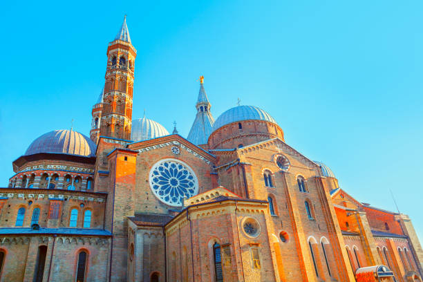 la basilica di sant'antonio - padova italy foto e immagini stock