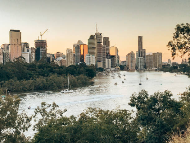 istock brisbane skyline at dusk 1401270998