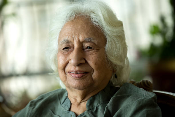 istock Clos-up of old woman 1401285437