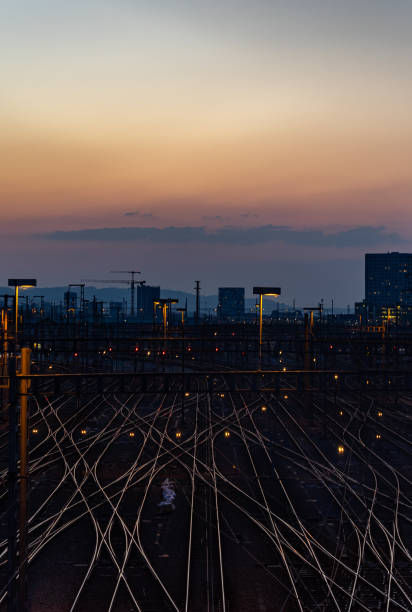 This is the view one gets of the tracks from the Negrellisteg in Zürich.