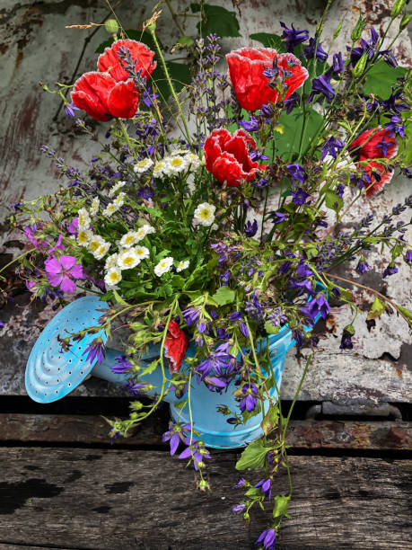 istock Home decor and flowers arranging. 1401314995
