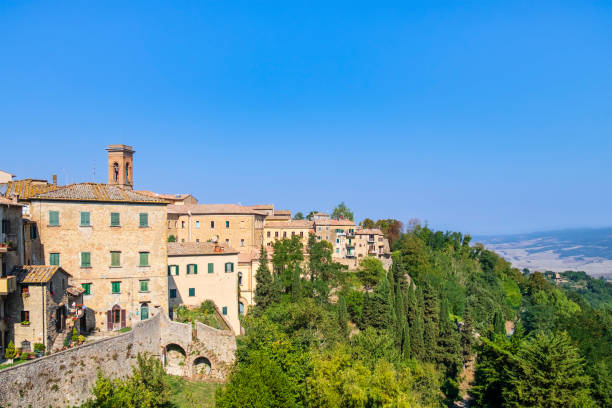 istock Glimpse of Volterra - Tuscany 1401320096