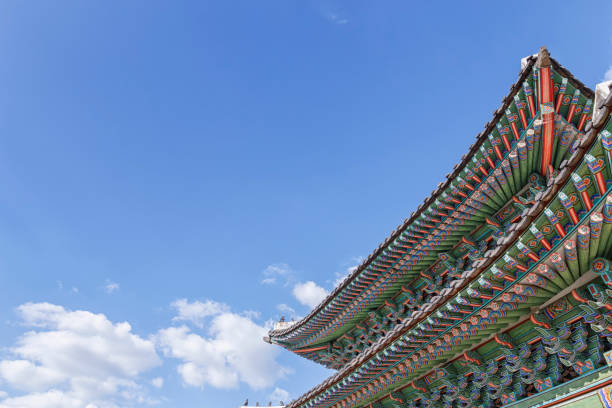 Changgyeonggung Palace, Seoul, South KoreaSeptember 24, 2021Changgyeonggung Palace is one of the five palaces in Seoul, Korea.Many of the buildings here were destroyed by Japan, and now only a few are left. And the empty building site is made into a park and used as a resting place for people.Honghwamun is the main gate of Changgyeonggung Palace and has beautiful and colorful patterns.