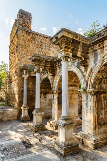 istock Awesome view of Hadrian's Gate (Uckapilar) in Antalya, Turkey 1401331247