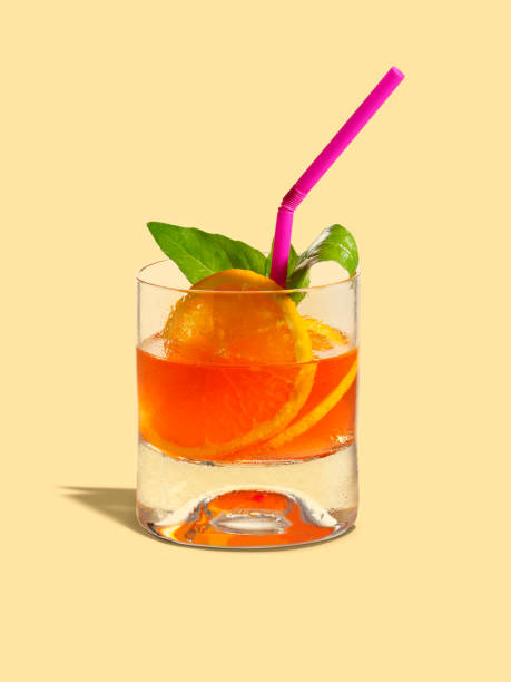 cóctel - refreshment drink drinking straw cocktail fotografías e imágenes de stock