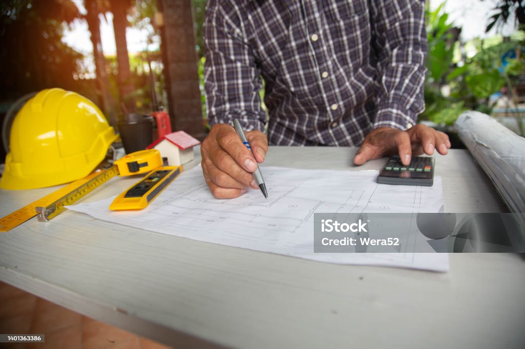 Hand Engineering Draw Closeup Hand Engineer And Architect Drawings Blueprint At Construction ...