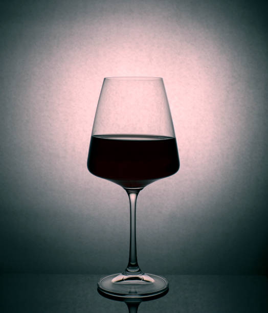 istock A glass of red wine 1401378641