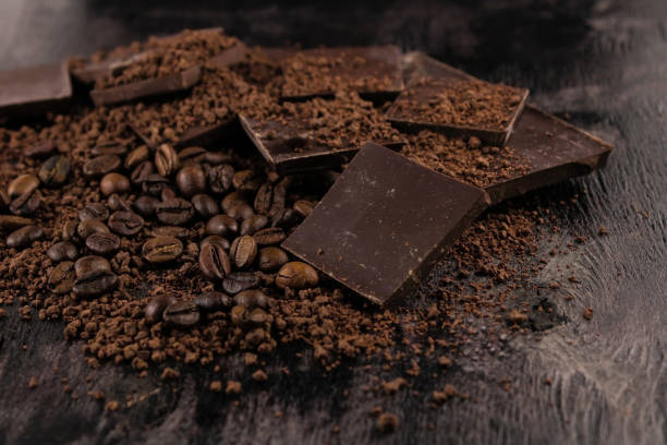istock Chocolate slices and coffee beans 1401378696