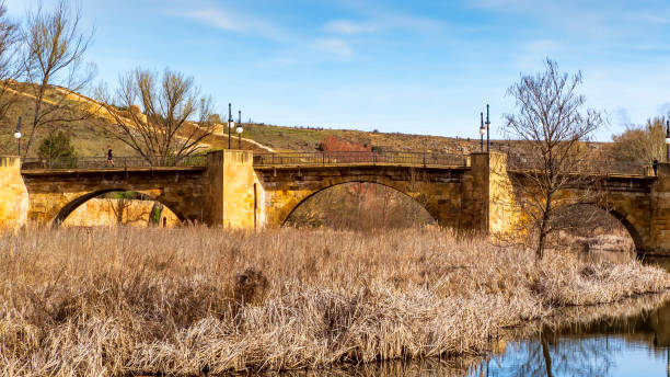 istock Roman Bridge of Soria 1401383342
