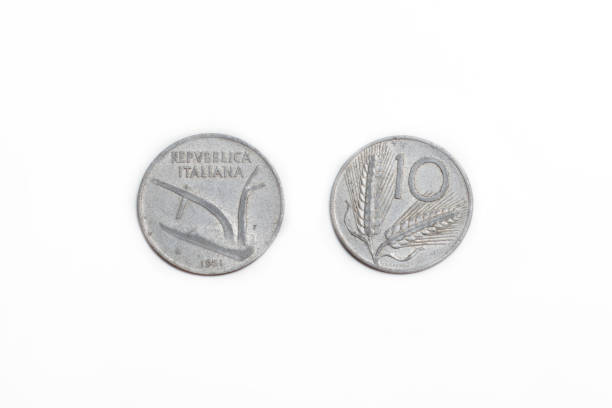 istock old coin, Republica italiana 1401396241