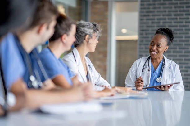 istock Medical Staff Meeting 1401401406