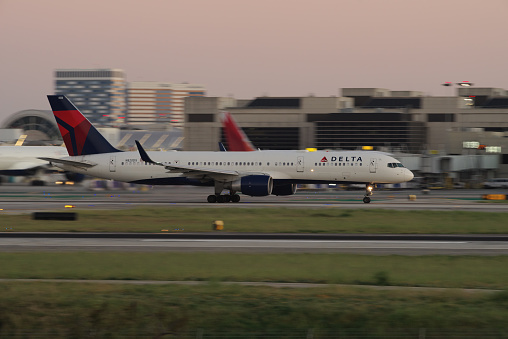 Los Angeles International Airport, California, USA - March 17, 2019: image of Delta Air Lines Boeing 757-26D with registration N820DX shown accelarating for take off.