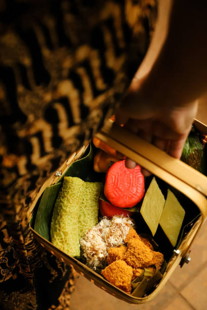 istock Manadonese Snacks in Picnic Bamboo Basket 1401435414