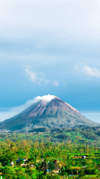 シナブン山 写真のストックフォト