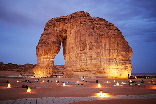 Elephant Rock en el crepúsculo, Arabia Saudita photo