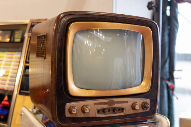 istock Antique Black and White TV set with Cathode Ray Tube 1401501919