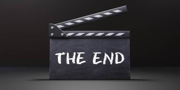 movie clapper, the end text auf kinoszene clapperboard. filmemachen, videoproduktion. 3d-rendering - ende stock-fotos und bilder