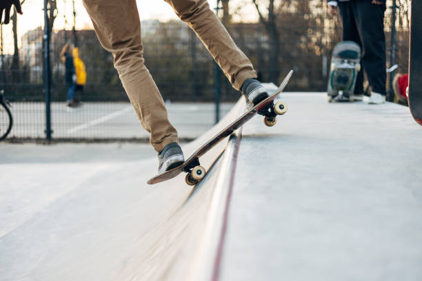 istock Skateboarding at city 1401578740