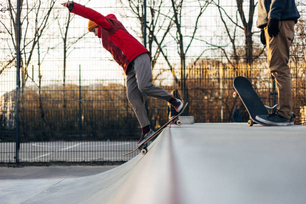 istock Skateboarding at city 1401578803