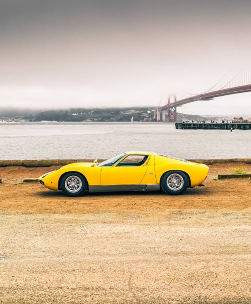 Yellow Lamborghini Miura San Fran, CA, USA
11/2/2021
Yellow Lamborghini Miura parked with the San Fran bay in the background lamborghini miura stock pictures, royalty-free photos & images