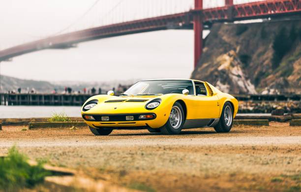 Yellow Lamborghini Miura San Fran, CA, USA
11/2/2021
Yellow Lamborghini Miura parked with the Golden Gate bridge in the background with fog lamborghini miura stock pictures, royalty-free photos & images