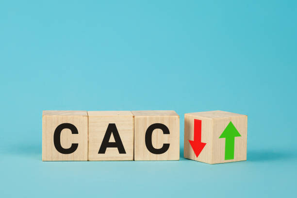 Turning a dice and changes the direction of an arrow symbolizing that the CAC40 Index is changing the trend and goes up instead of down CAC - short for Customer Acquisition Cost Turning a dice and changes the direction of an arrow symbolizing that the CAC40 Index is changing the trend and goes up instead of down. CAC - short for Customer Acquisition Cost cac40 stock pictures, royalty-free photos & images