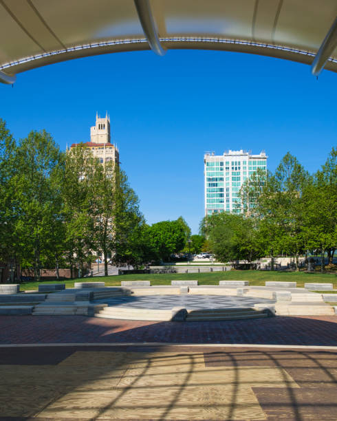 istock Asheville Cityscape 1401606500