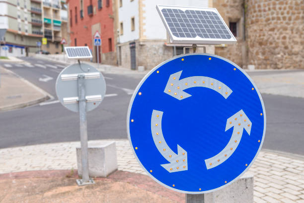 Roundabout Led Signs 2,800+ Led Road Sign Stock Photos, Pictures & Royalty-Free Images - iStock