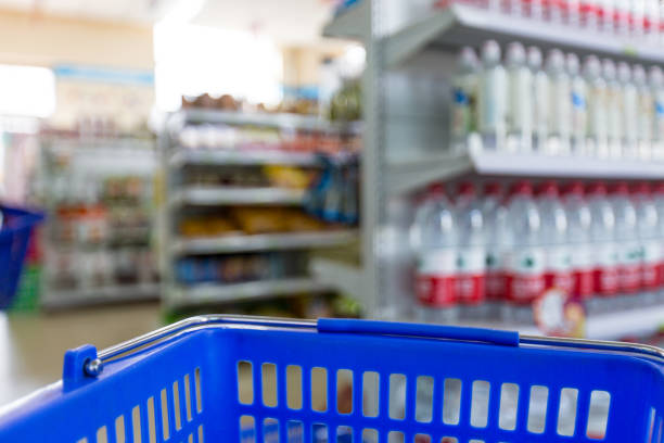 istock Empty shopping cart in supermarket 1401685086