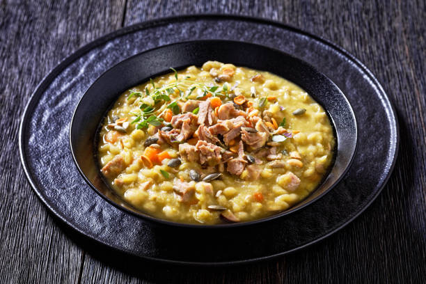 istock Finnish split pea soup Hernekeitto with pork meat 1401713594