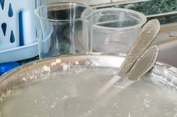 istock dirty dishes on the table 1401722181