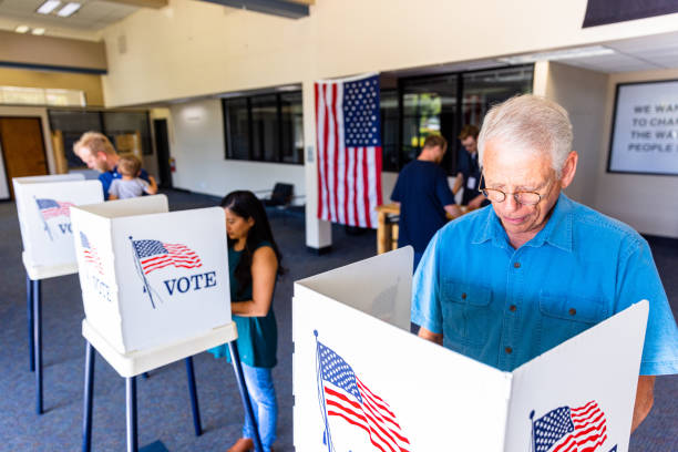 istock Americans Voting in an Election 1401779753