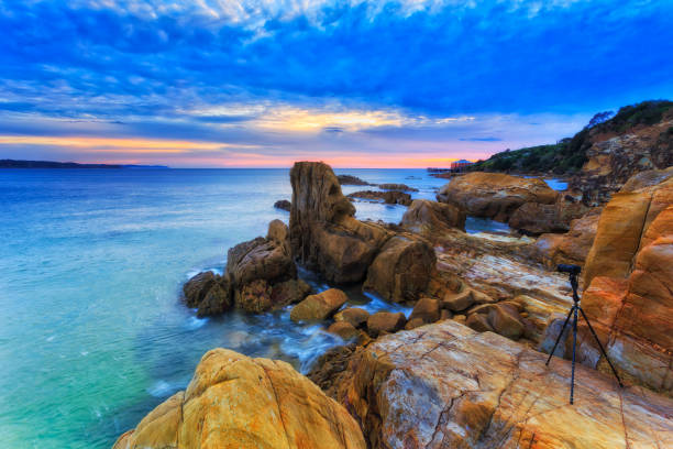 바다 타트라 바위 카메라 상승 - australia photographing camera beach 뉴스 사진 이미지