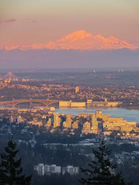 istock City of Vancouver and Mount Baker at Sunset 1401821264