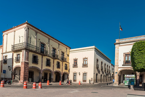 Santiago de Querétaro is known as the industrial city of Mexico and is located in the center of the country. It is also known for its well-preserved Spanish colonial architecture.