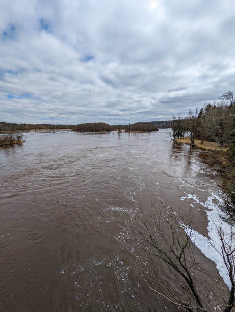 istock bridge over st louis river in wisconsin 1401835118